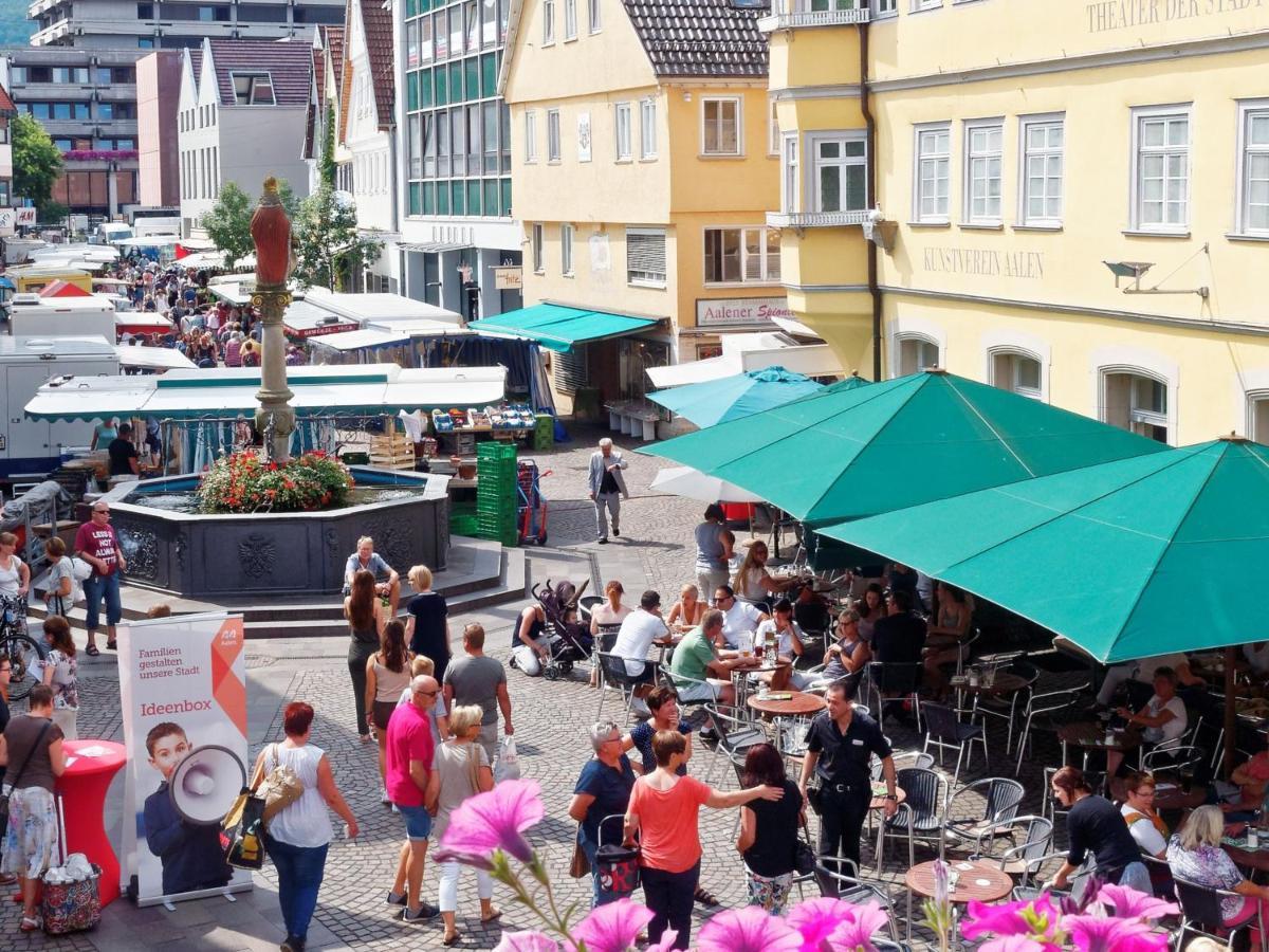 Zentrale Ferienwohnung In Aalen City Mit 4-Sternen ภายนอก รูปภาพ